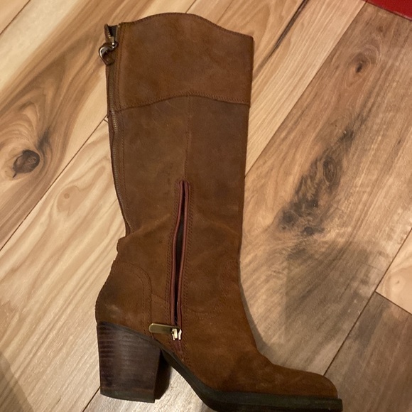 Guess Suede Boots - Picture 1 of 8